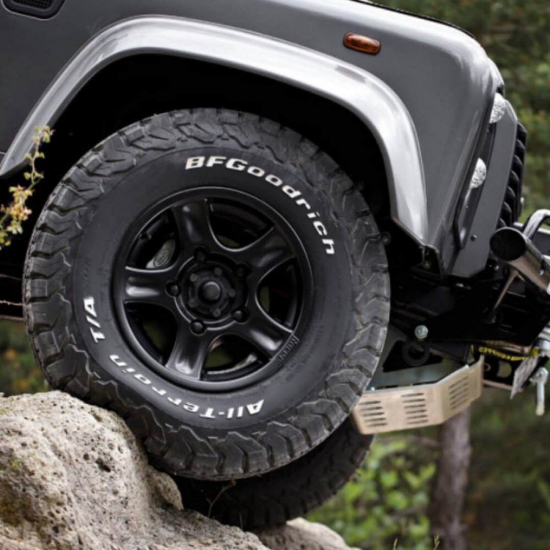 BFGOODRICH caracterizada por tener robustez, motricidad y más duración kilométrica el mejor neumático todo terreno que se haya diseñado nunca.
