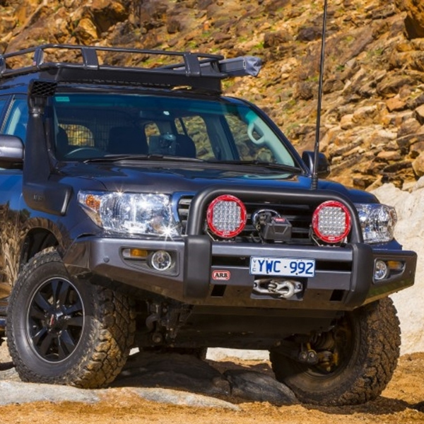 ARB KIT DE TAPAS EN "C" PARACHOQUE SAHARA (SIN TUBO CENTRAL) ARB KIT DE TAPAS EN "C" PARACHOQUE SAHARA (SIN TUBO CENTRAL)