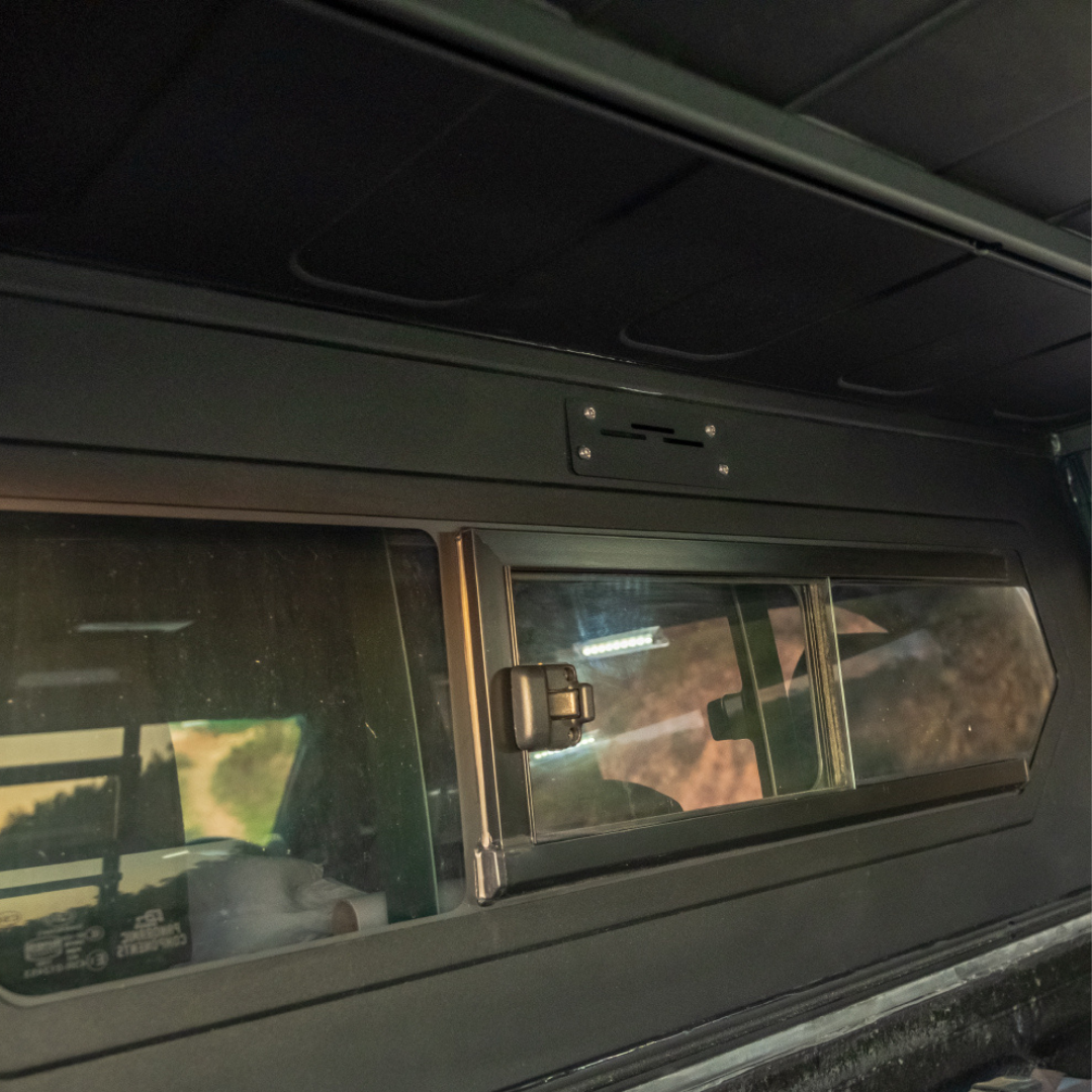 ALUCAB CANOPY CONTOUR PARA TOYOTA HILUX REVO
